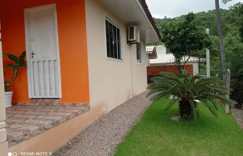 Casa com 3 quartos em Tijuquinhas, Biguaçu
