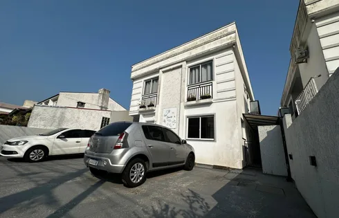 Apartamento com 2 quartos em Forquilhas, São José