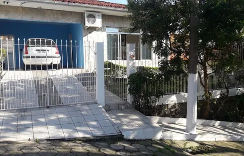Casa com 2 quartos em Estreito, Florianópolis