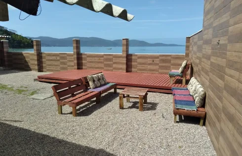 Casa com 3 quartos em Enseada de Brito, Palhoça