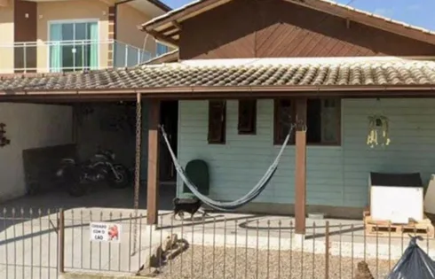 Casa com 2 quartos em Forquilhas, São José