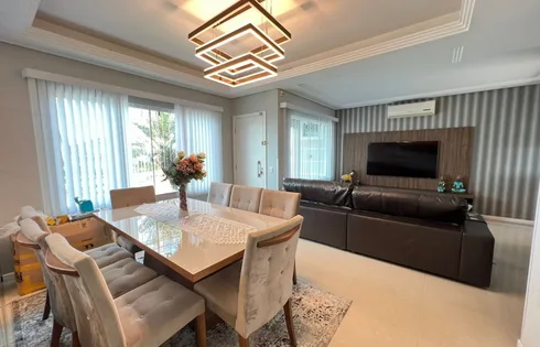 Casa com 4 quartos em Jardim Janaína, Biguaçu