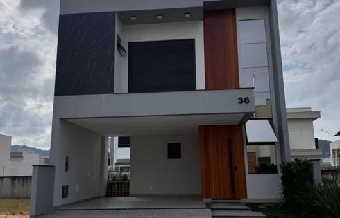 Casa com 3 quartos em Delta Ville, Biguaçu