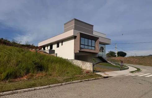 Casa com 3 quartos em Centro, Antônio Carlos