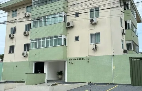 Apartamento com 3 quartos em Praia João Rosa, Biguaçu