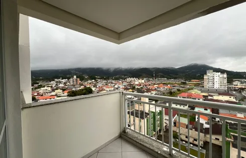 Apartamento com 2 quartos em Rio Caveiras, Biguaçu