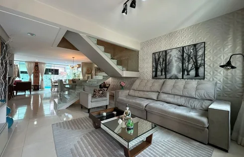 Casa com 3 quartos em Beira Rio, Biguaçu