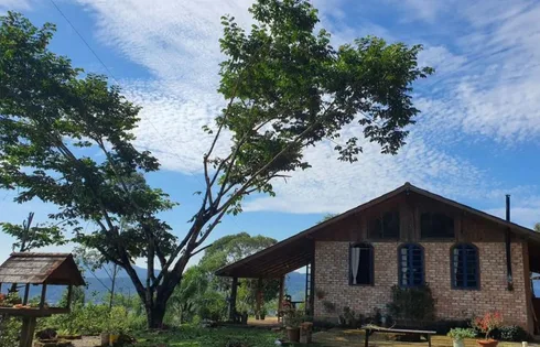 Sítio com 2 quartos em Fazenda de Dentro, Biguaçu