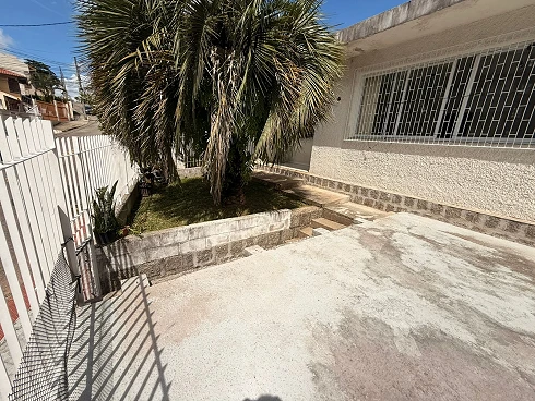 Casa com 4 quartos em Capoeiras, Florianópolis