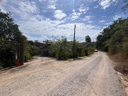 Sítio em Encruzilhada, Biguaçu