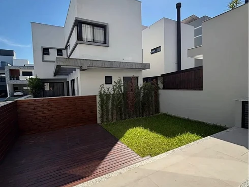 Casa em Beira Rio, Biguaçu