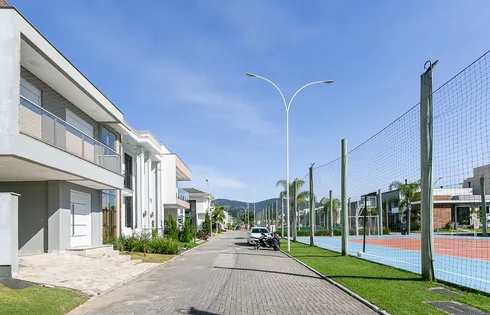 Casa com 3 quartos em Beira Rio, Biguaçu