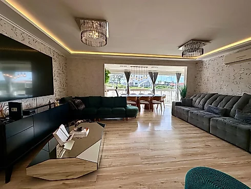 Apartamento em Serraria, São José