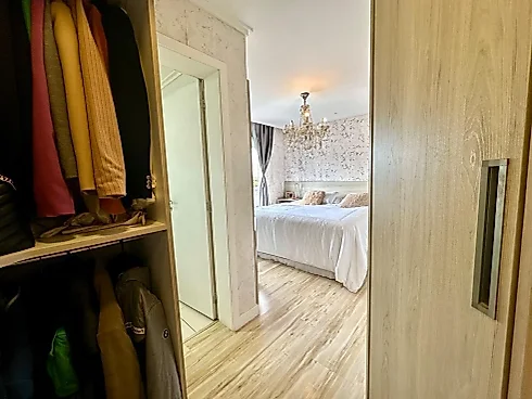Thumbnail 28