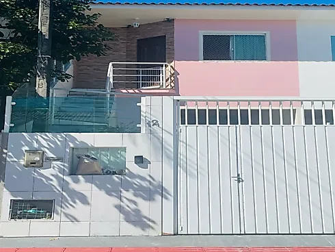 Casa geminada em Forquilhas, São José