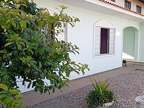 Exelente Casa, com 4 Dormitorios, - Casa em Universitário, Biguaçu - Foto 3