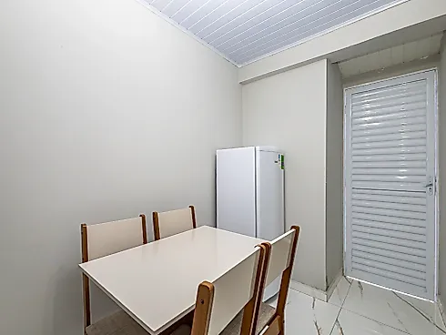 Kitnet em Capão Raso, Curitiba - Foto 3