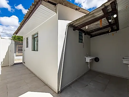 Kitnet Semimobiliado - 20m², Capão Raso - Foto 16