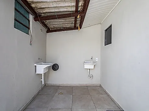 Kitnet Semimobiliado - 20m², Capão Raso - Foto 21
