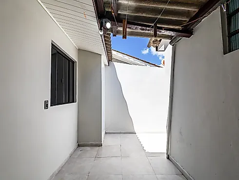 Kitnet Semimobiliado - 20m², Capão Raso - Foto 24