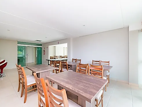 Apartamento com 2 Dormitórios para Venda, 59 m² - Capão Raso - Curitiba/PR - Foto 49