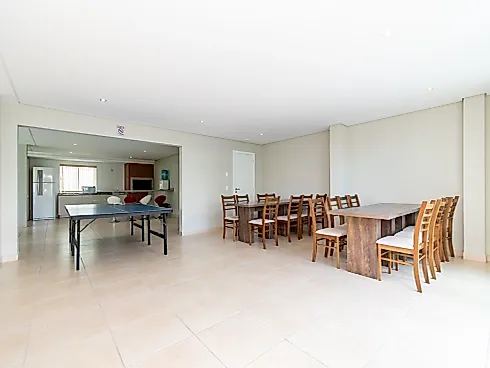 Apartamento com 2 Dormitórios para Venda, 59 m² - Capão Raso - Curitiba/PR - Foto 70