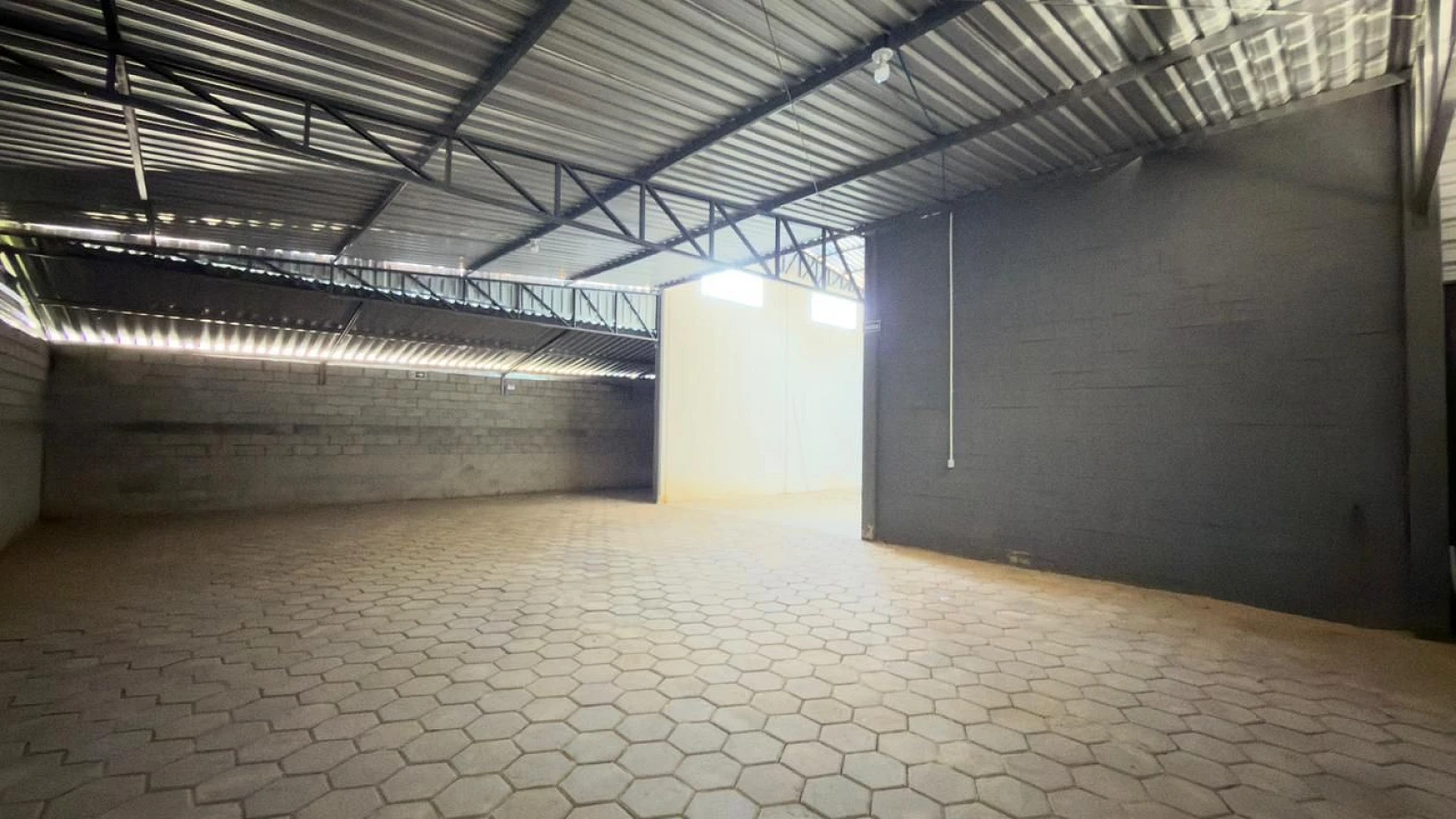 Galpão/depósito em Pinheirinho, Criciúma