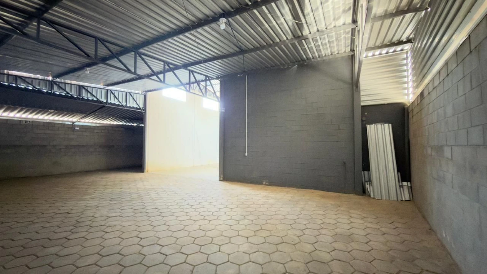 Galpão/depósito em Pinheirinho, Criciúma