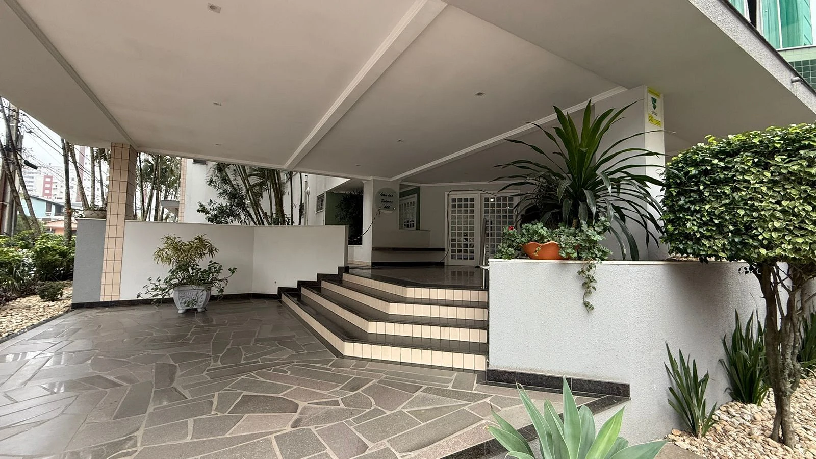 Apartamento em Comerciário, Criciúma