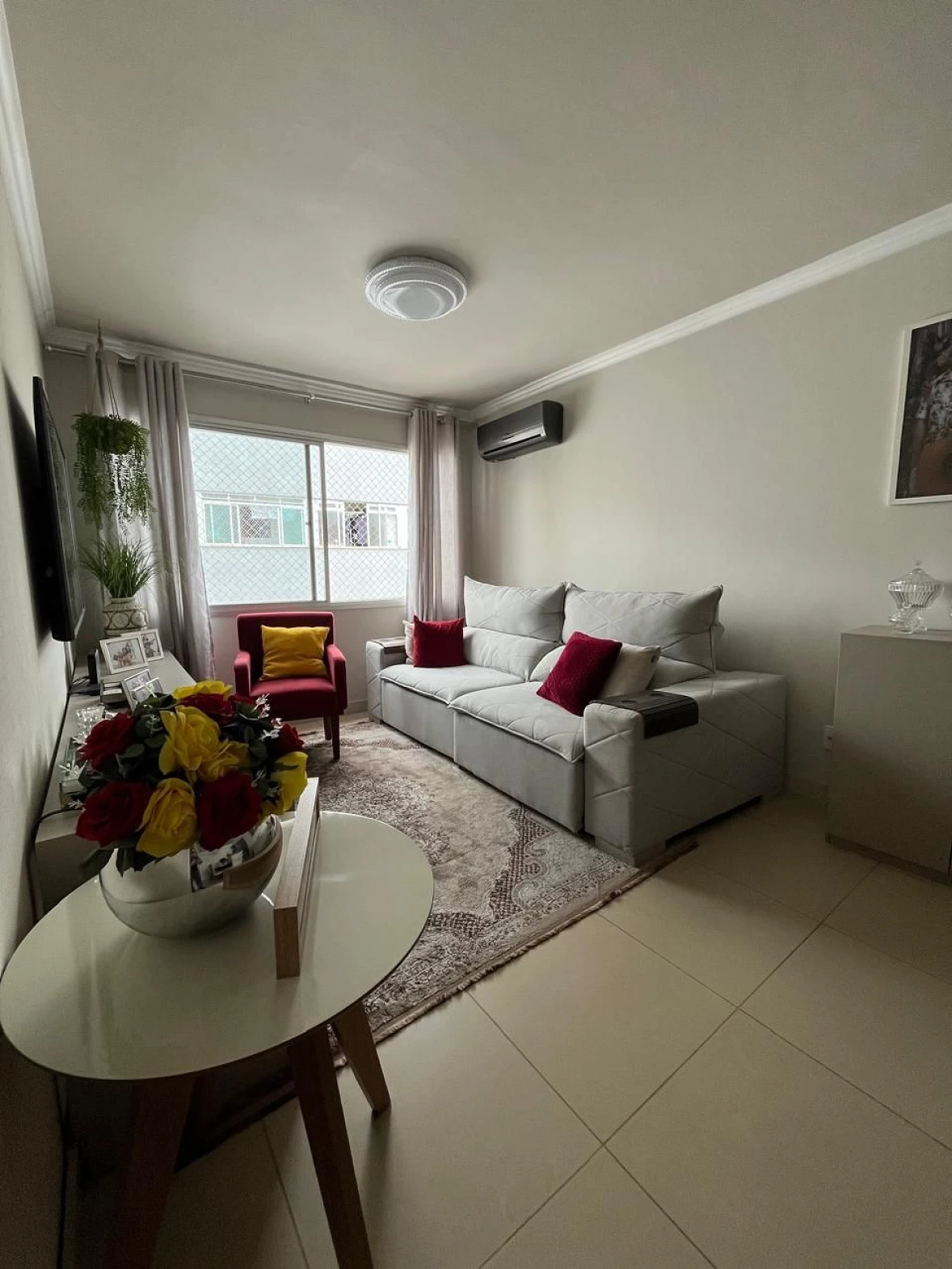 Apartamento em Comerciário, Criciúma