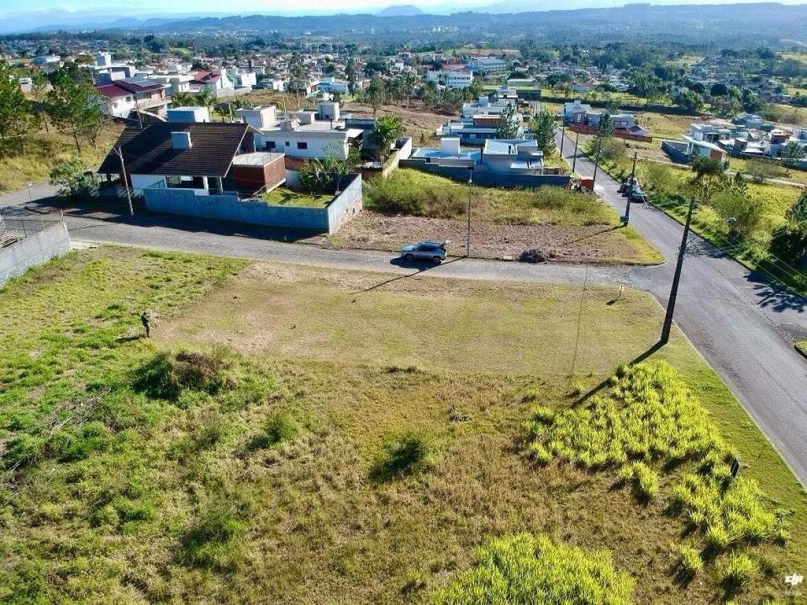 Terreno em Archimedes Naspolini, Criciúma