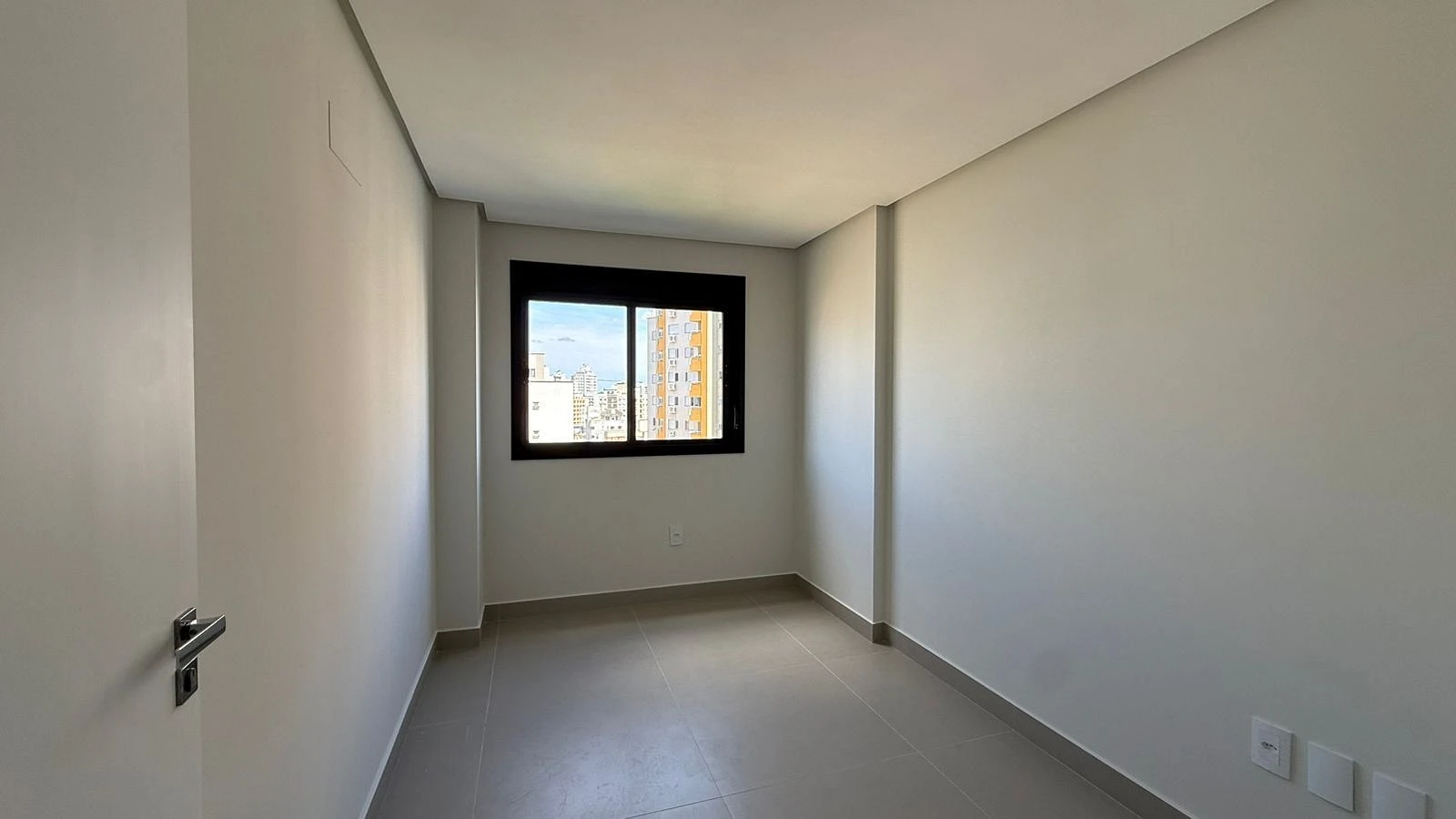 Apartamento em Comerciário, Criciúma