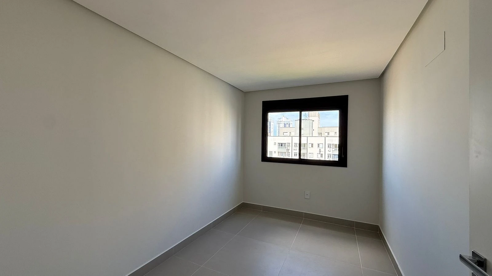 Apartamento em Comerciário, Criciúma