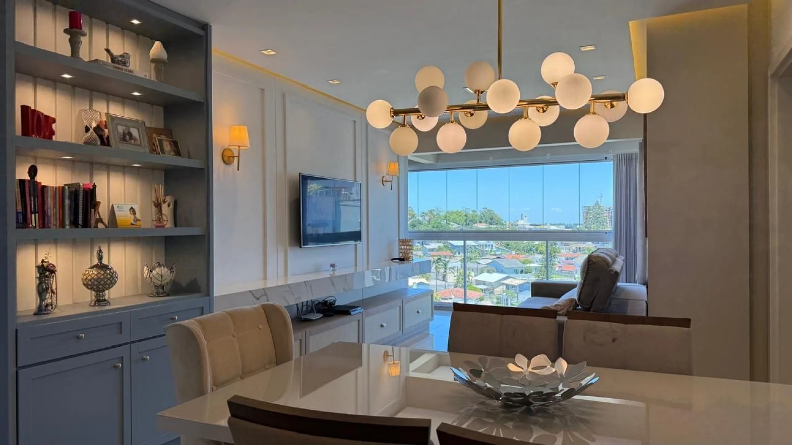 Apartamento em Comerciário, Criciúma