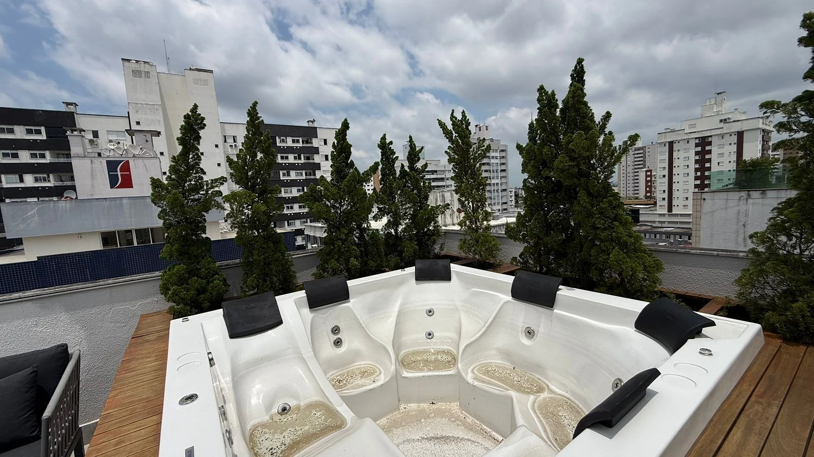 Apartamento em Comerciário, Criciúma