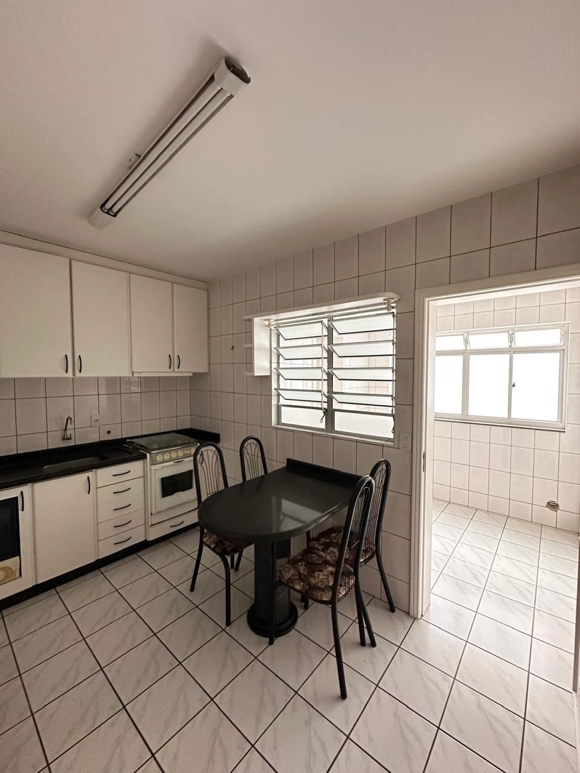 Apartamento em Comerciário, Criciúma