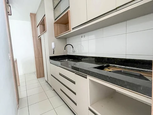 Apartamento Semi Mobiliado com Suíte e Sacada com Churrasqueira - Foto 9