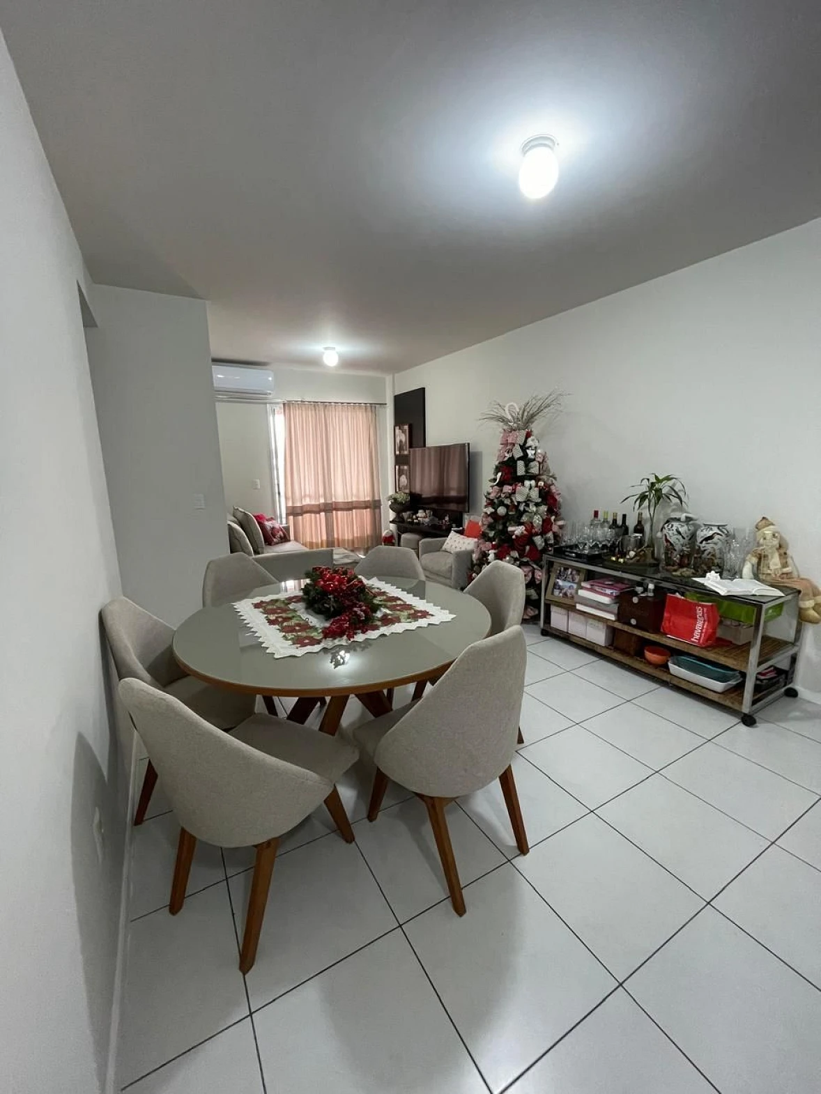 Edifício Cap Ferrat- Apartamento com 3 Dormitórios sendo 1 Suite