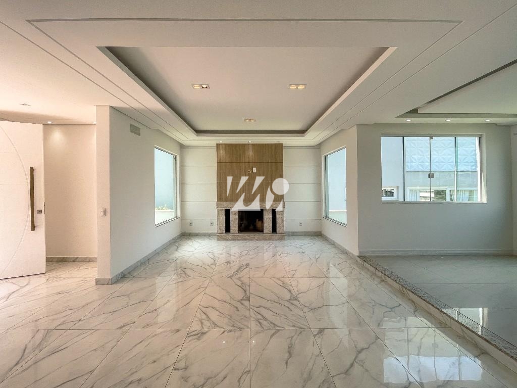 Casa em Pedra Branca, Palhoça. 4 quartos, 300m². Imagem 1 de 8