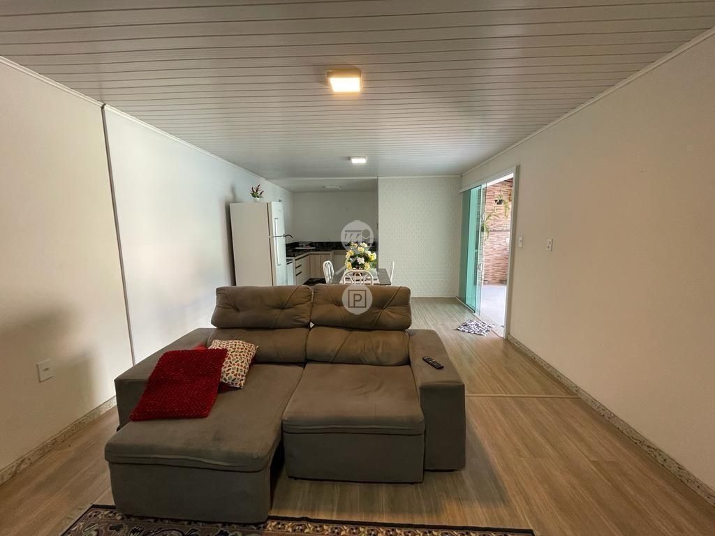 Casa em São Sebastião, Palhoça. 3 quartos, 184m². Imagem 4 de 7