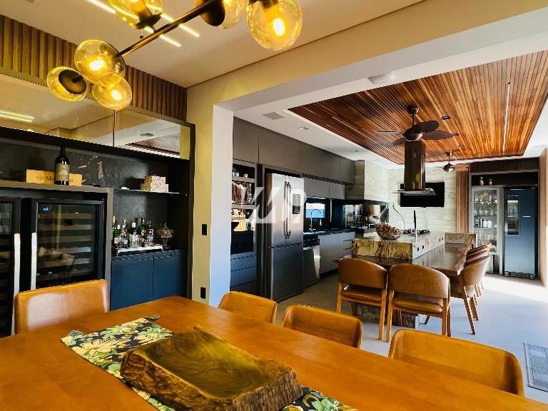 Casa em Pedra Branca, Palhoça. 4 quartos, 386m². Imagem 3 de 12