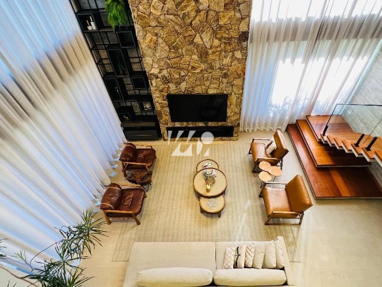 Casa em Pedra Branca, Palhoça. 4 quartos, 386m². Imagem 2 de 12