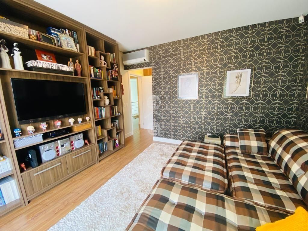 Casa em Pedra Branca, Palhoça. 4 quartos, 395m². Imagem 12 de 14