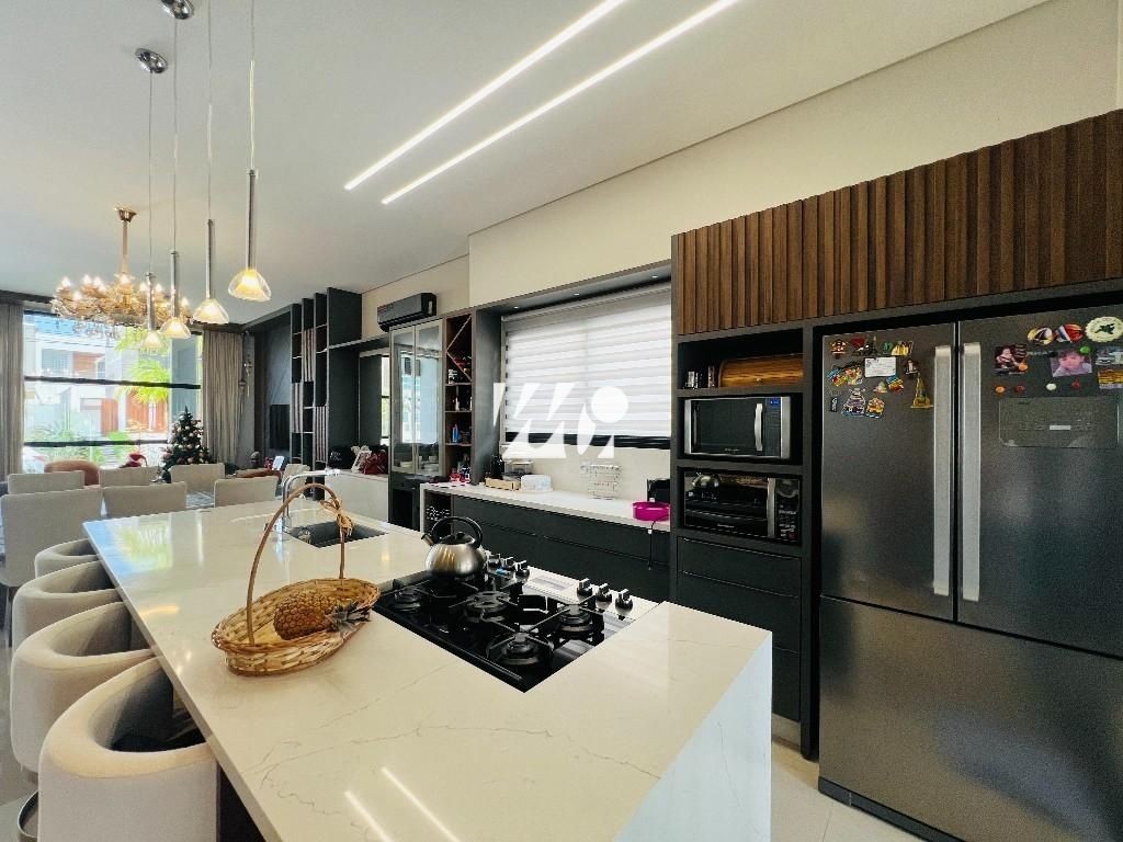 Casa em Pedra Branca, Palhoça. 3 quartos, 190m². Imagem 6 de 10