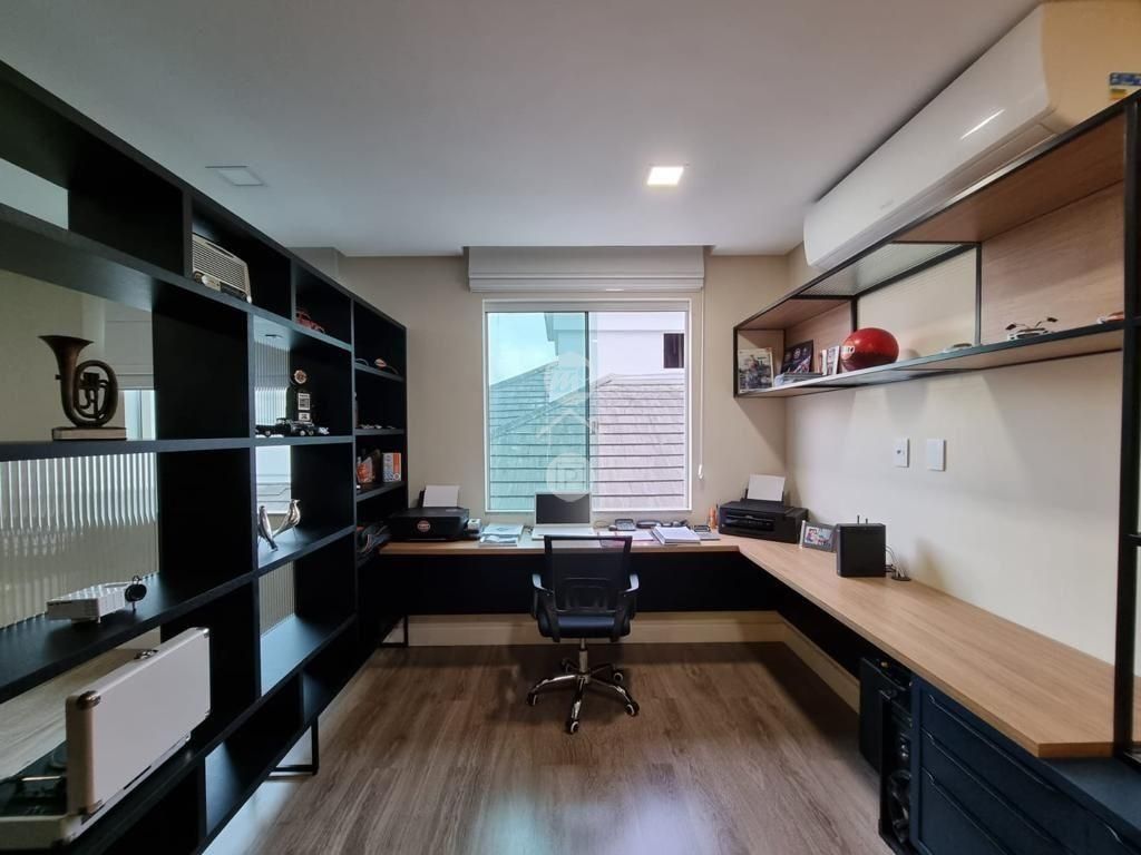 Casa em Pedra Branca, Palhoça. 4 quartos, 460m². Imagem 7 de 16