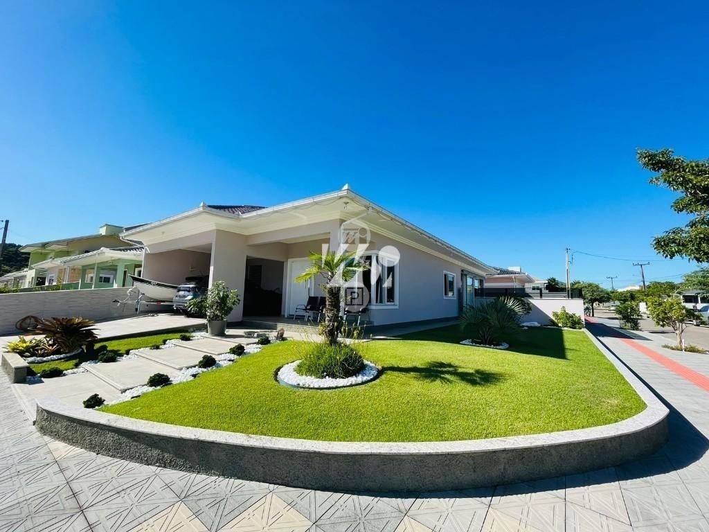 Casa em Praia de Fora, Palhoça. 3 quartos, 165m². Imagem 1 de 17