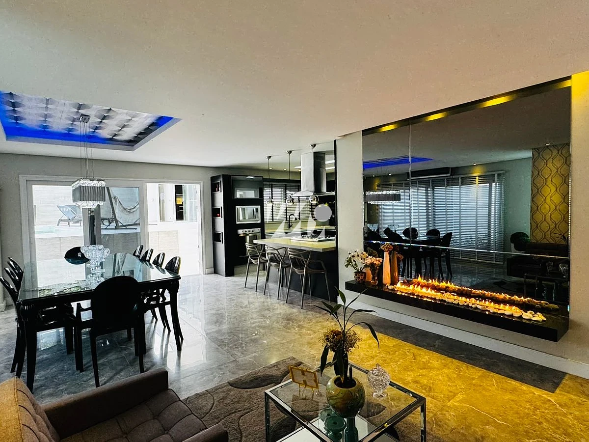 Casa em Pedra Branca, Palhoça. 4 quartos, 380m². Imagem 1 de 20