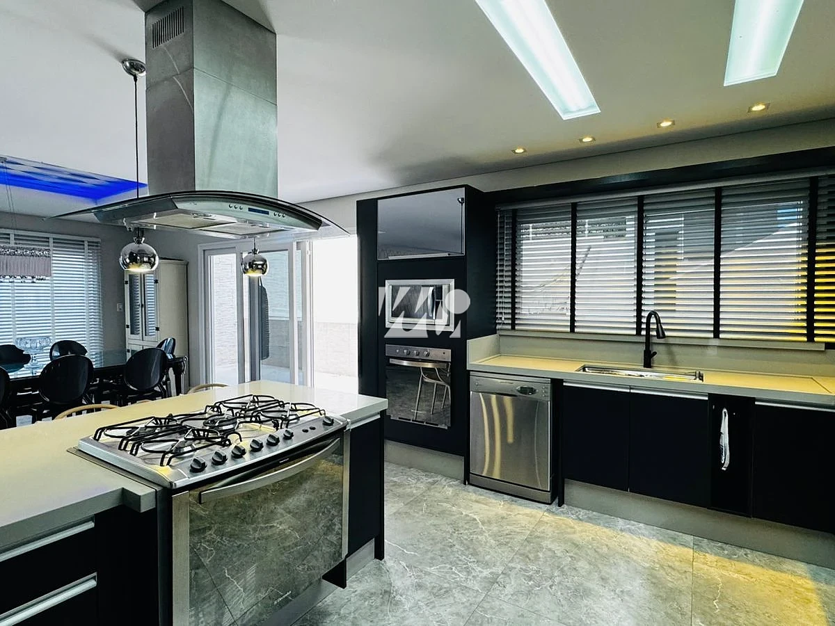 Casa em Pedra Branca, Palhoça. 4 quartos, 380m². Imagem 12 de 20