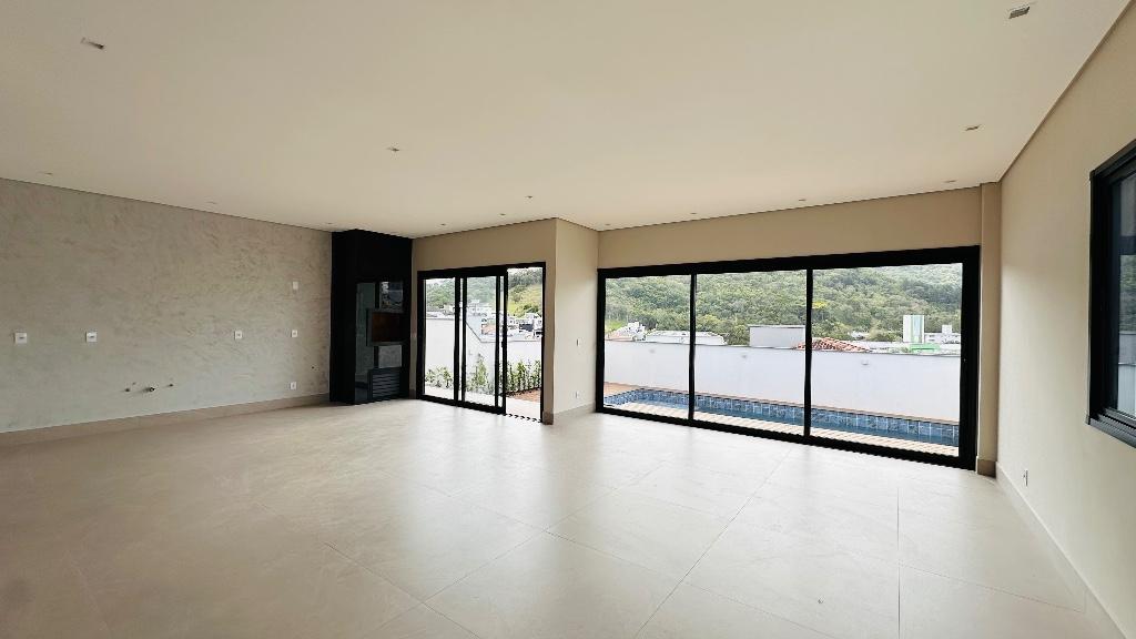 Casa em Pedra Branca, Palhoça. 3 quartos, 299m². Imagem 22 de 24