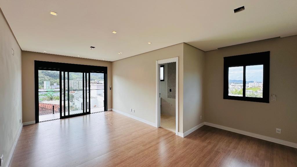 Casa em Pedra Branca, Palhoça. 3 quartos, 299m². Imagem 16 de 24